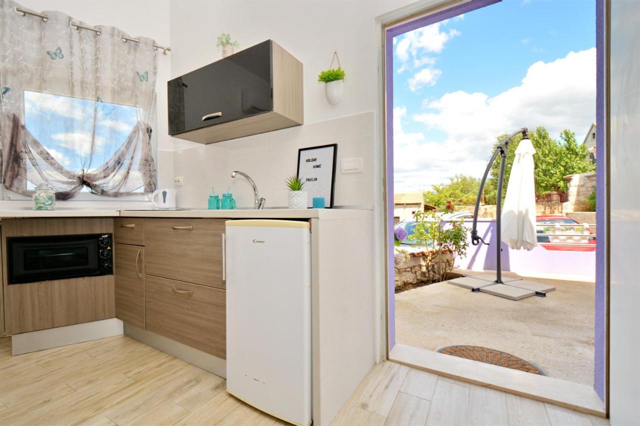 Holiday Home Paulin Обровац Экстерьер фото