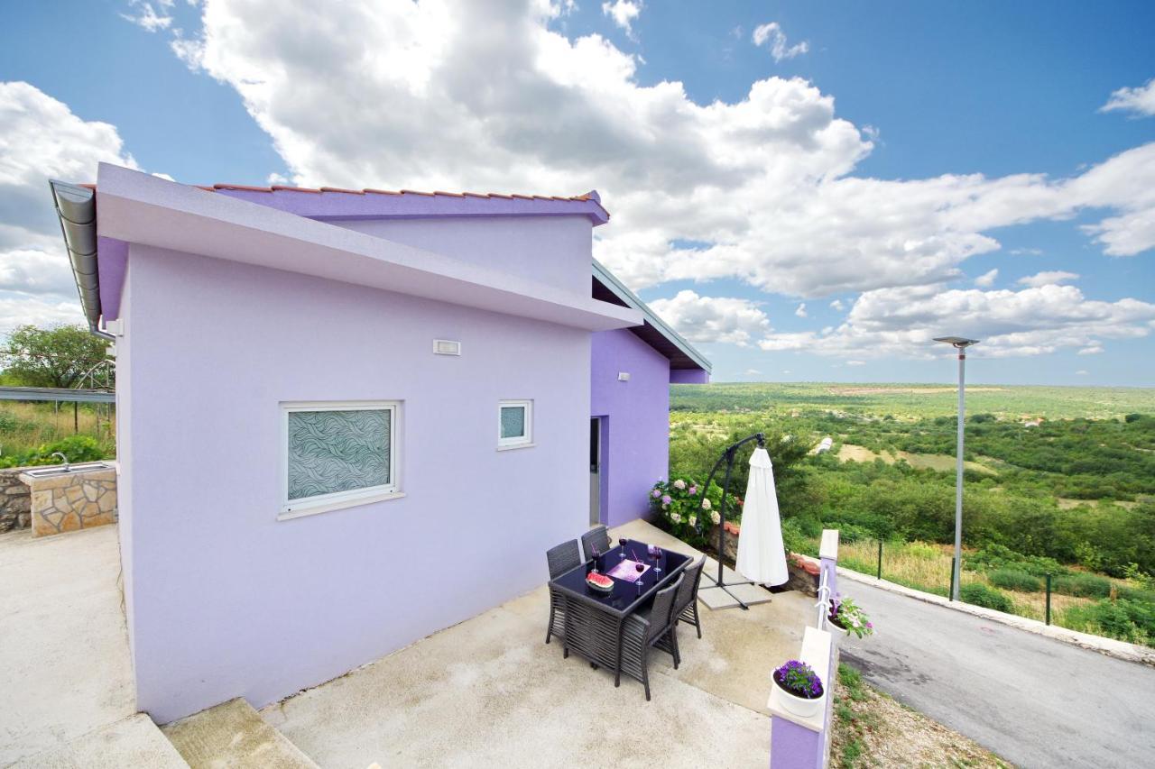 Holiday Home Paulin Обровац Экстерьер фото